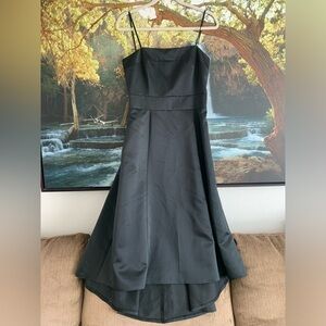 Laundry by Shelli Segal Black
Strapless Bow Open Back Midi Tea
Party Dress Gown
